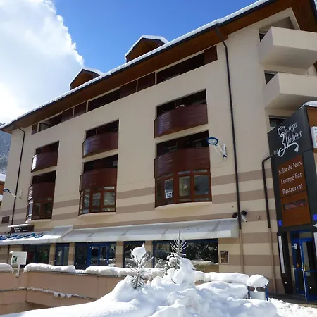 Centre-ville Avec Terrasse A Brides-les-bains, Proche Telecabine Et - Fr-1-512-138